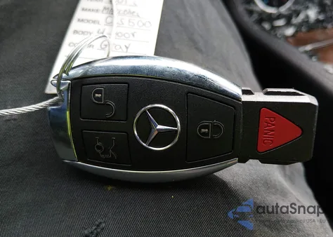 2013 Mercedes-Benz Cls 550 4Matic z USA, uszkodzony, nr VIN WDDLJ9BB1DA062008